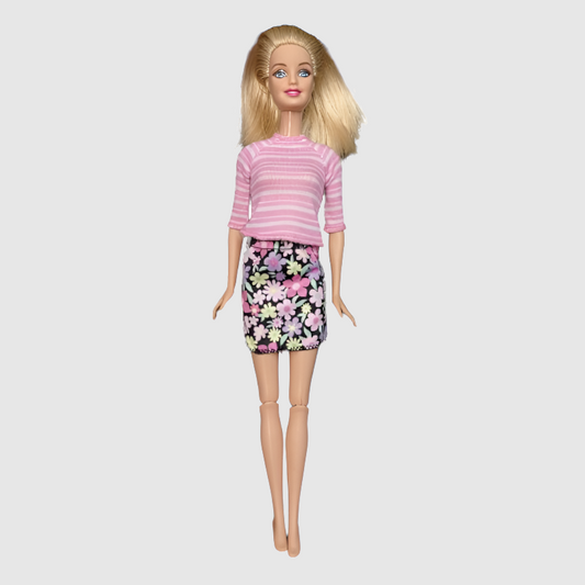 Figura de colección Barbie Pelo Rubio falda